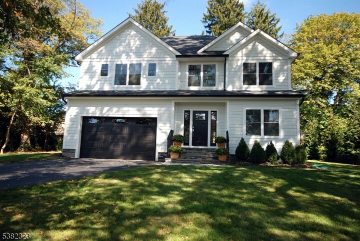 Property Photo:  11 Earl Pl  NJ 07974