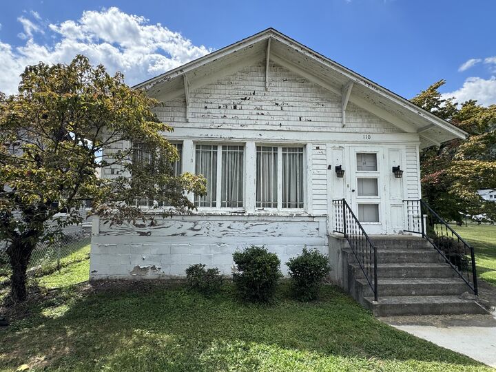 Property Photo: 110 Greenbrier Dr WV 25951