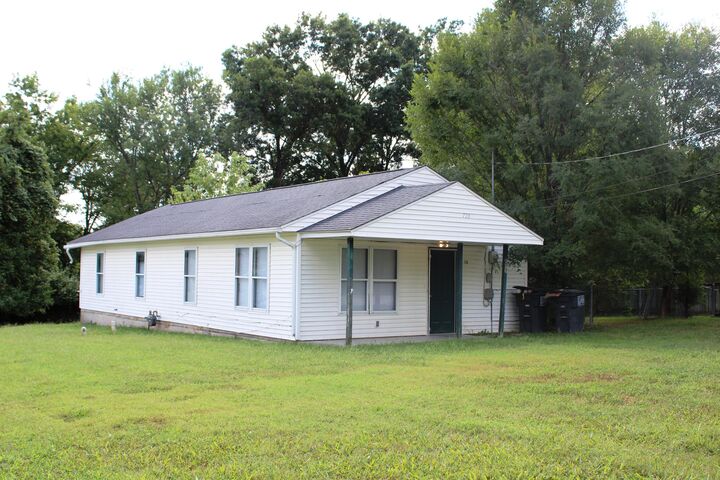720 Hackberry Street Street  Fulton MO 65251 photo
