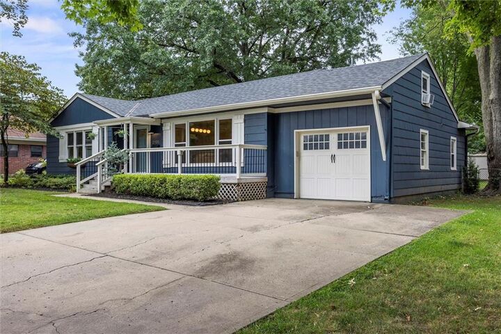 Property Photo:  2905 W 49th Terrace  KS 66205 