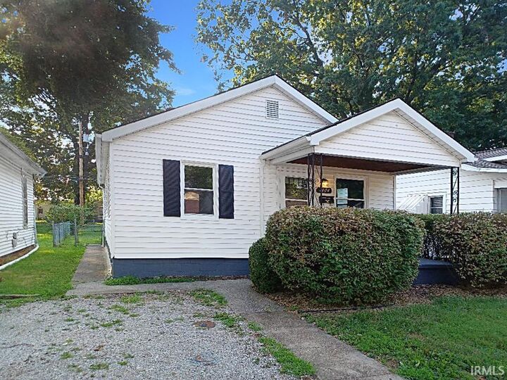 1404 S Harlan Avenue  Evansville IN 47714 photo