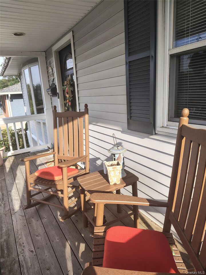 Property Photo:  5 Hirsch Drive  NY 10923 