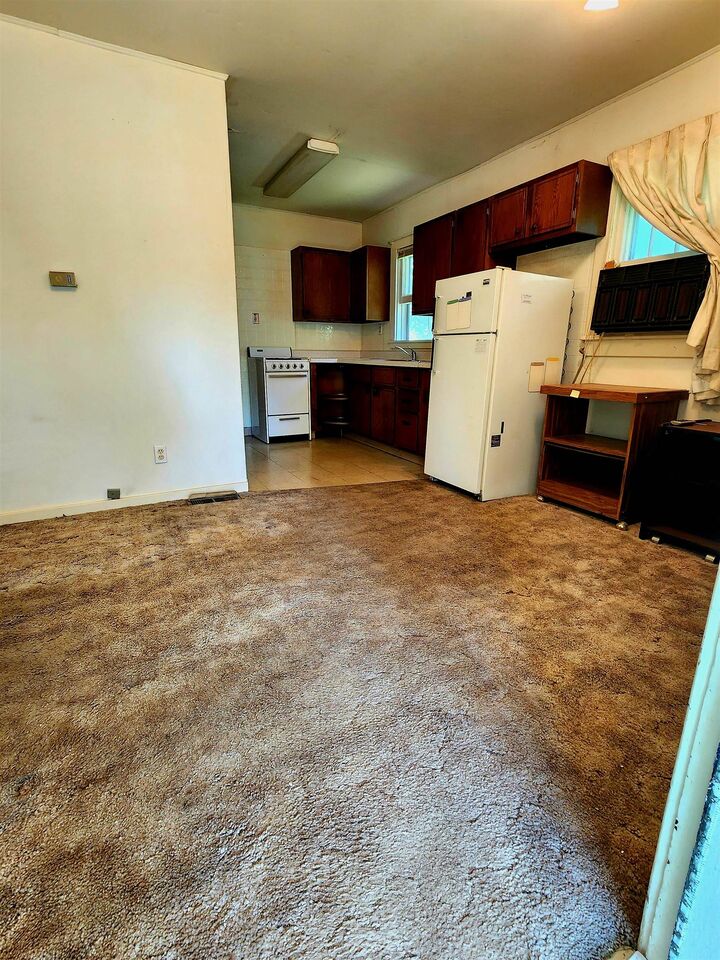 Property Photo:  419 W 10th Street  NE 69101 