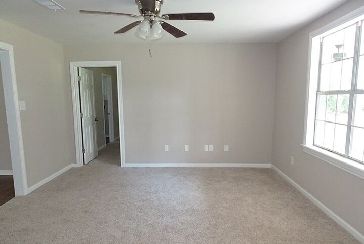 Property Photo:  321 Gordon Way  TX 75915 