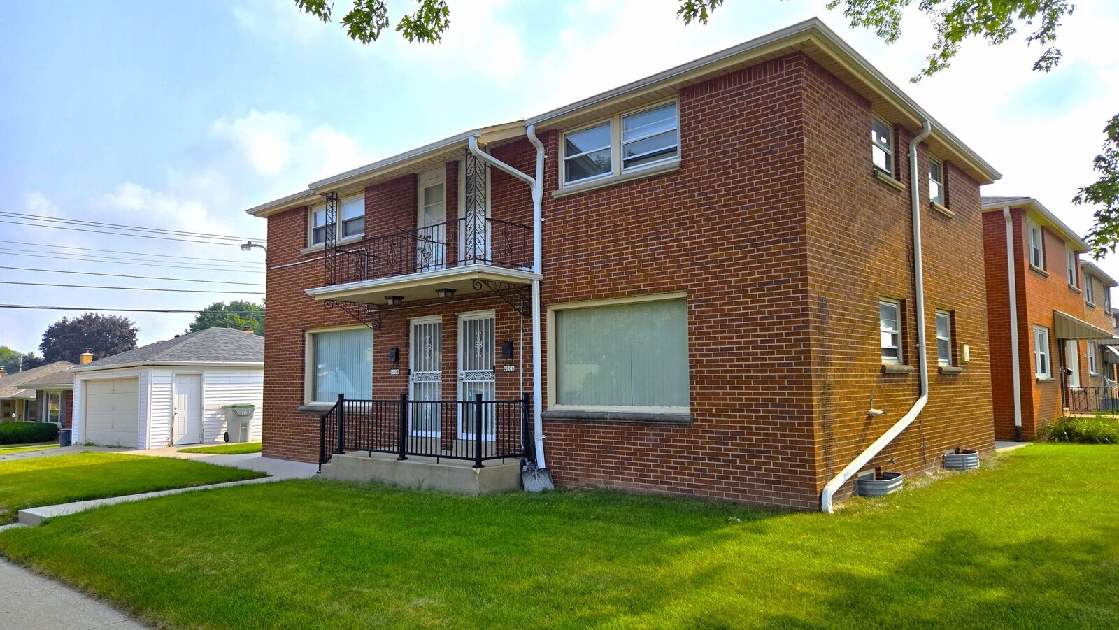 Property Photo: 4006 N 89th St 4008 WI 53222