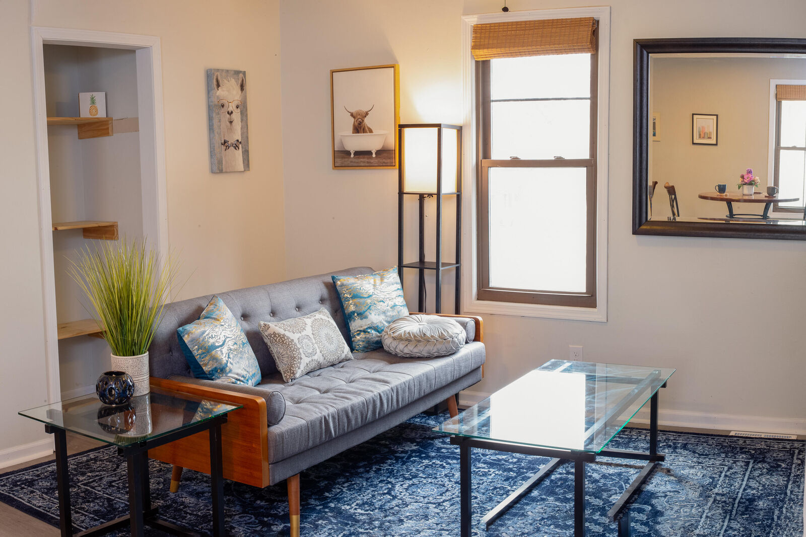 Property Photo: 114 E Lloyd St 118 WI 53212