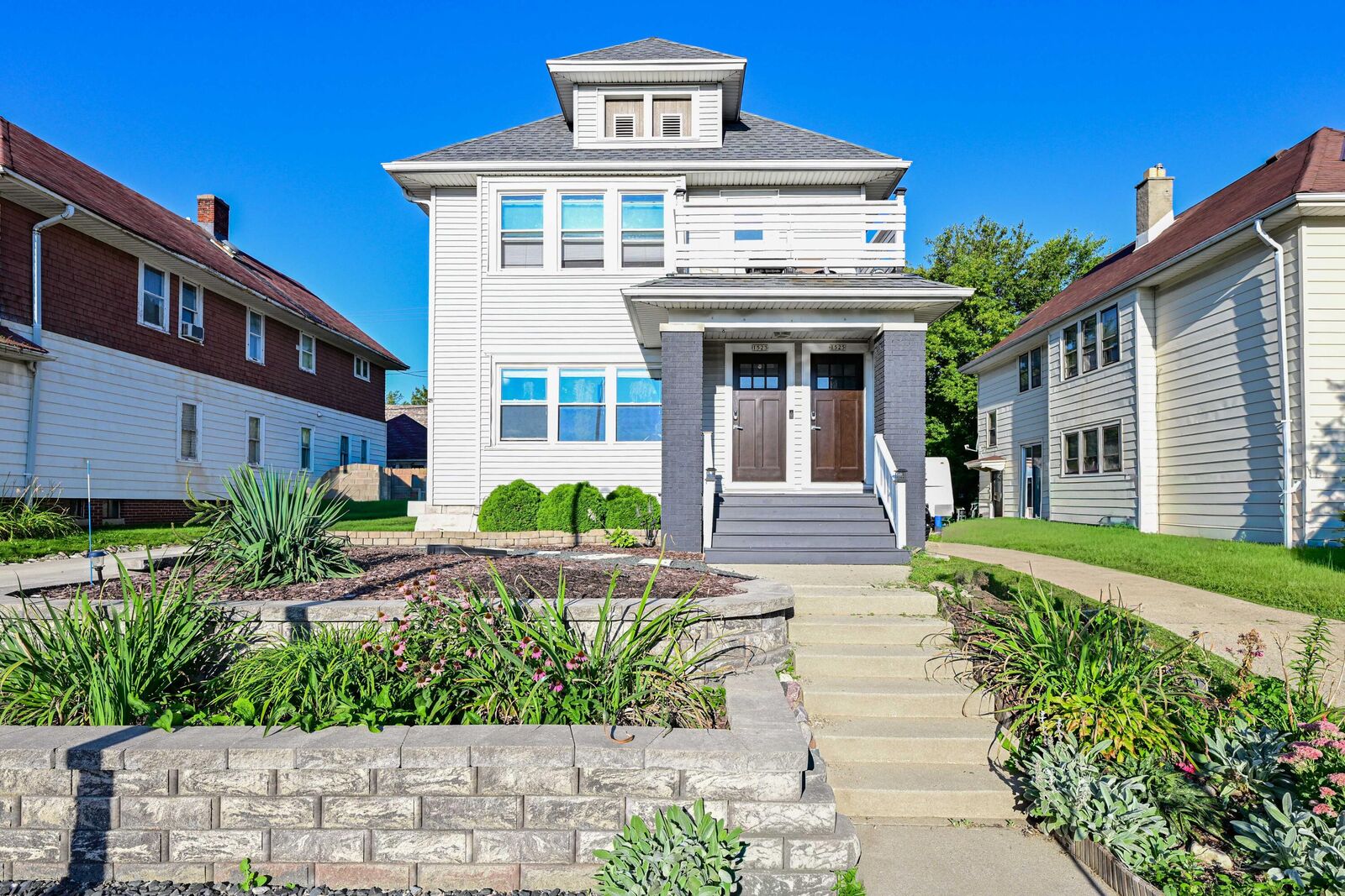 Property Photo:  1523 N 47th St 1525  WI 53208 