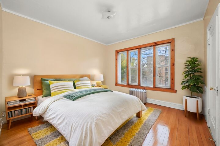 Property Photo: 7825 S Phillips Avenue IL 60649