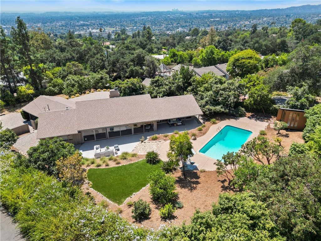 Property Photo:  1987 Windover Road  CA 91107 