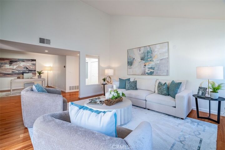 Property Photo:  1325 Valley View Road 307  CA 91202 