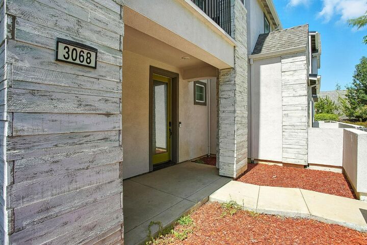 Property Photo: 3068 Goldenvue Walk CA 95833