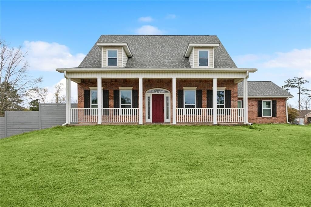 Property Photo:  1085 Claire Drive  LA 70461 