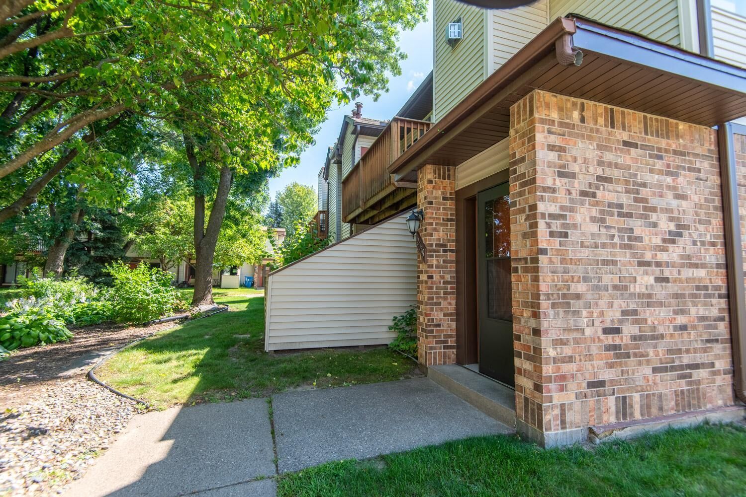 Property Photo:  2059 Parkside Drive 29  MN 55119 