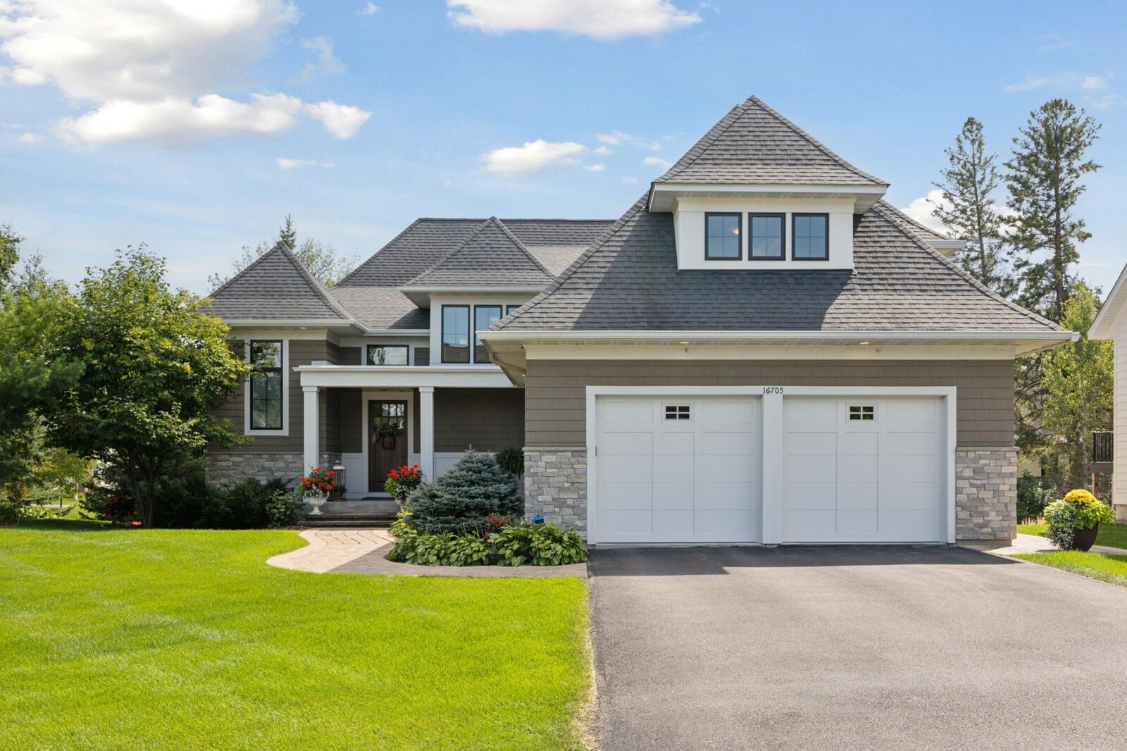 Property Photo:  16705 42nd Place N  MN 55446 