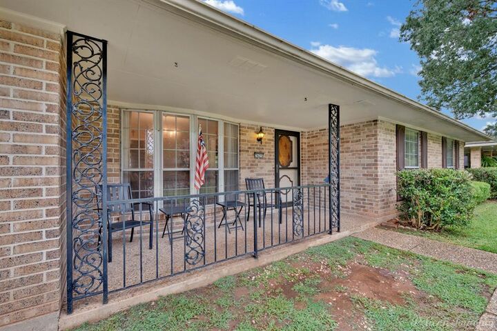 Property Photo: 7625 Old Spanish Trail LA 71105