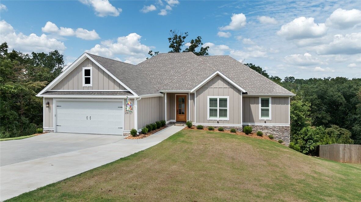 Property Photo: 230 Kinross Drive AR 72715