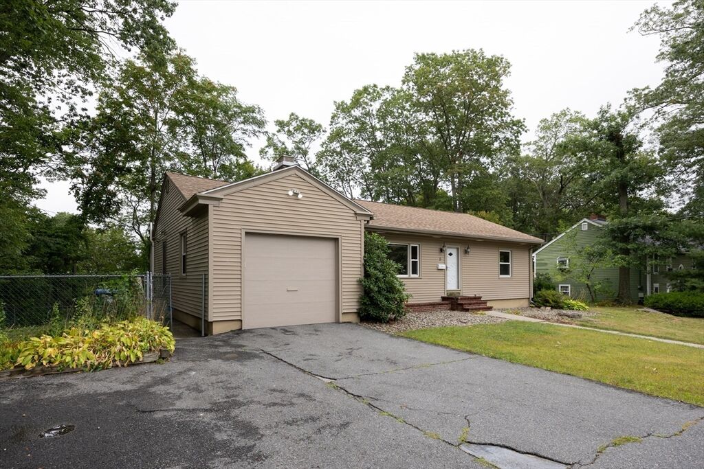 Property Photo: 9 Cyr Dr MA 01843