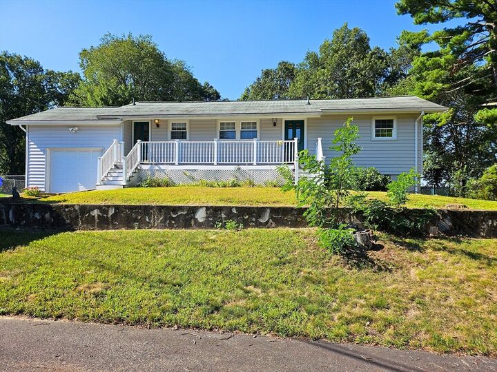 Property Photo: 5 Stanford Cir MA 01757