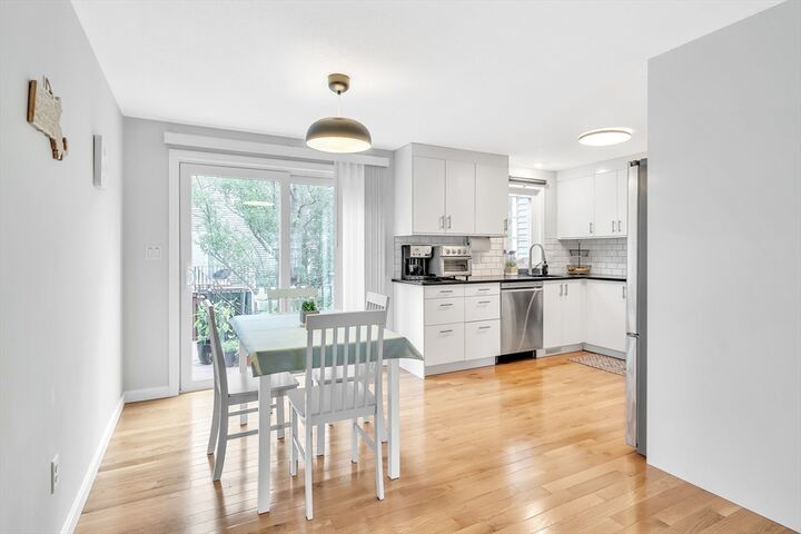 Property Photo:  620 Princeton Blvd 13  MA 01851 