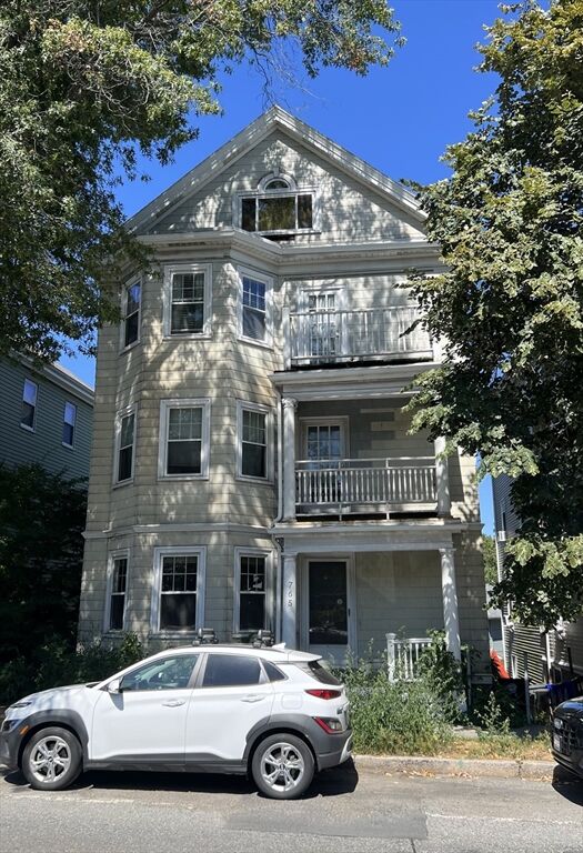 Property Photo: 765 Boylston St 1 MA 02467