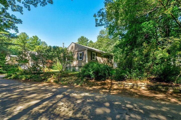 Property Photo:  31 Springfield Drive  MA 01460 