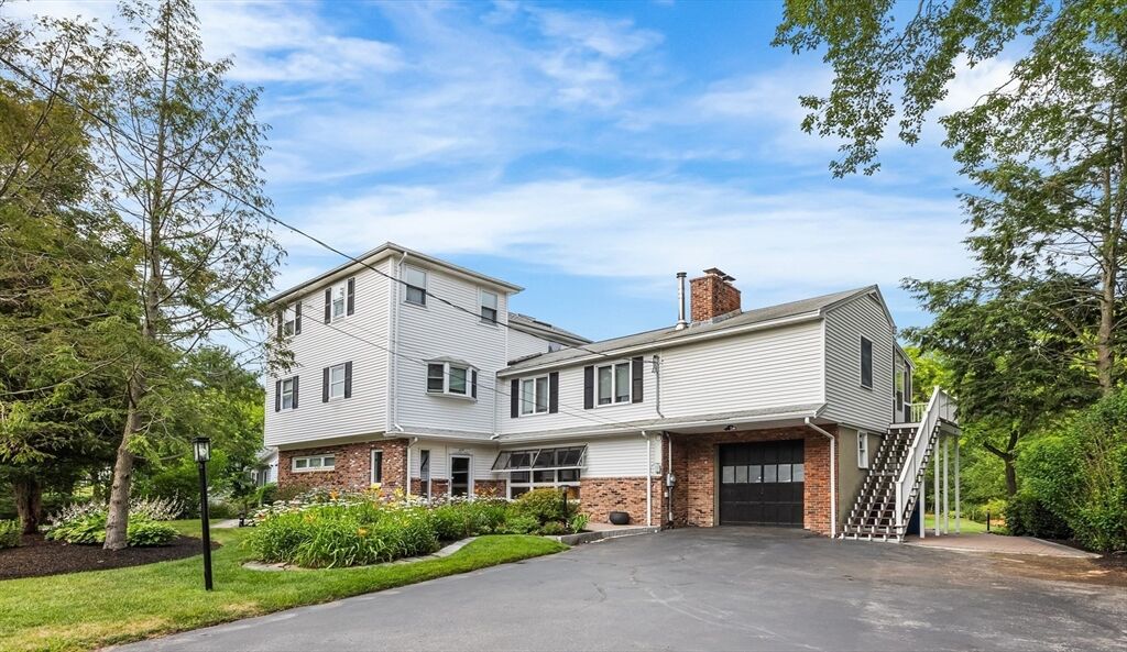 Property Photo:  409 Haverhill Street  MA 01867 