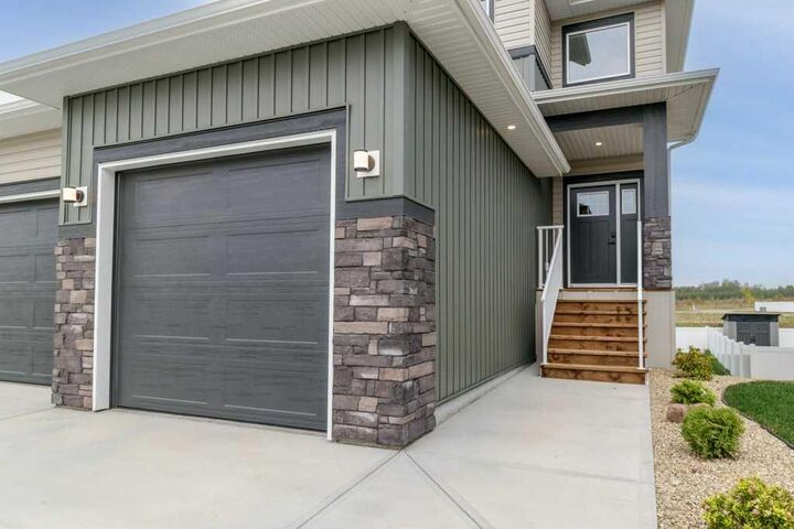 Property Photo: 10 Aura Drive AB T4M 0N3