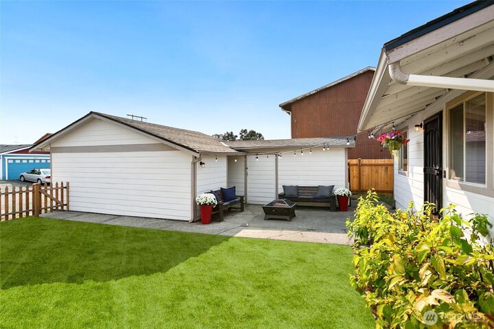 Property Photo: 8925 11th Street NE WA 98258