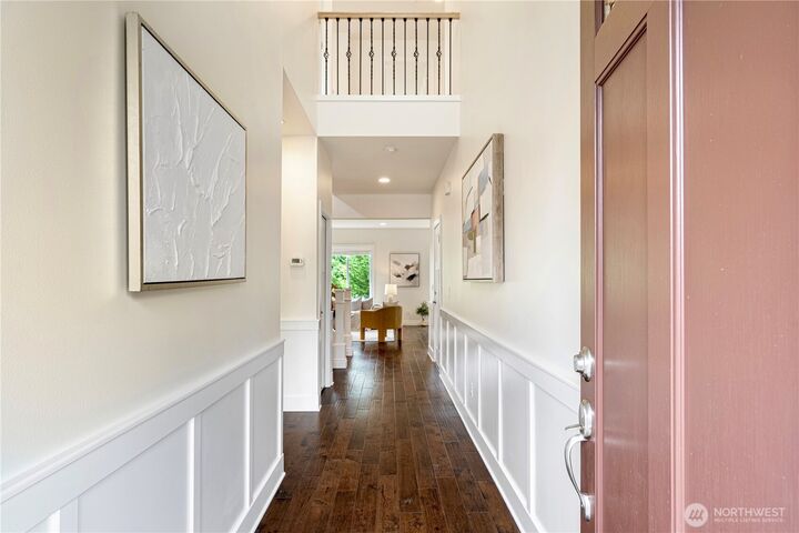 Property Photo: 8042 117th Place SE WA 98056