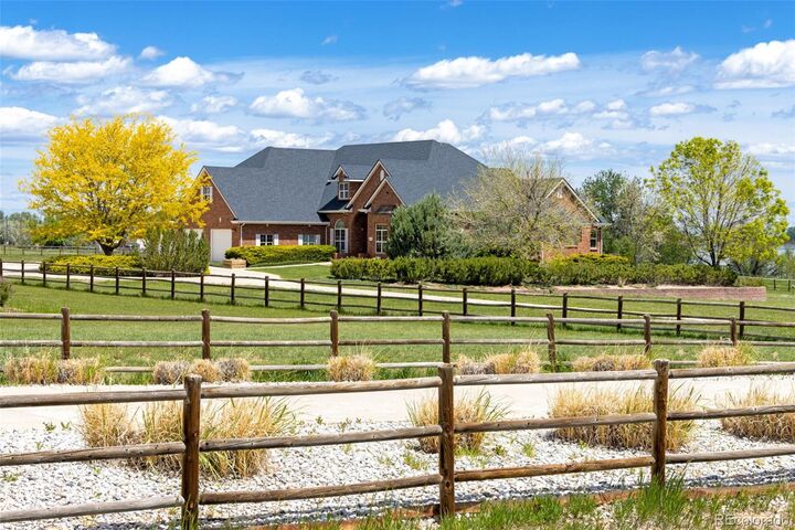 Property Photo:  2366 Shoreside Drive  CO 80513 