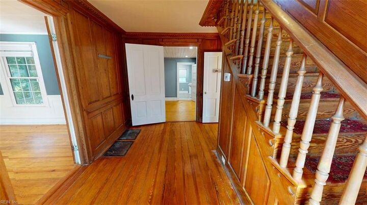 Property Photo: 212 Coppahaunk Ave VA 23890