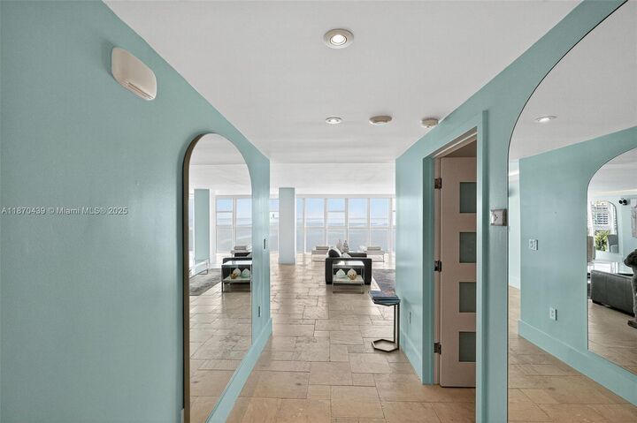 Property Photo:  600 Grapetree Dr 11B-N  FL 33149 