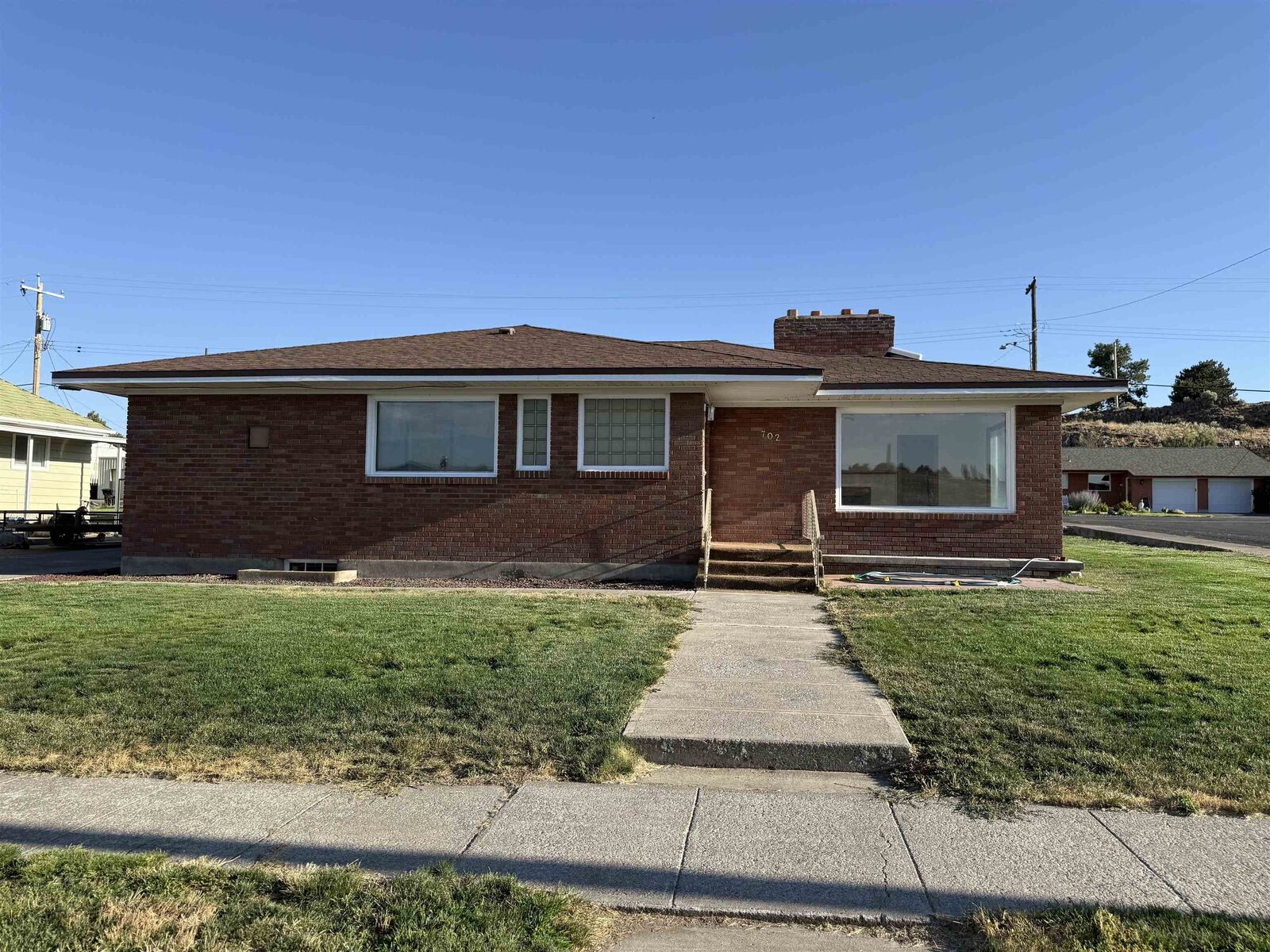 Property Photo:  702 E 2nd Ave  WA 99159 