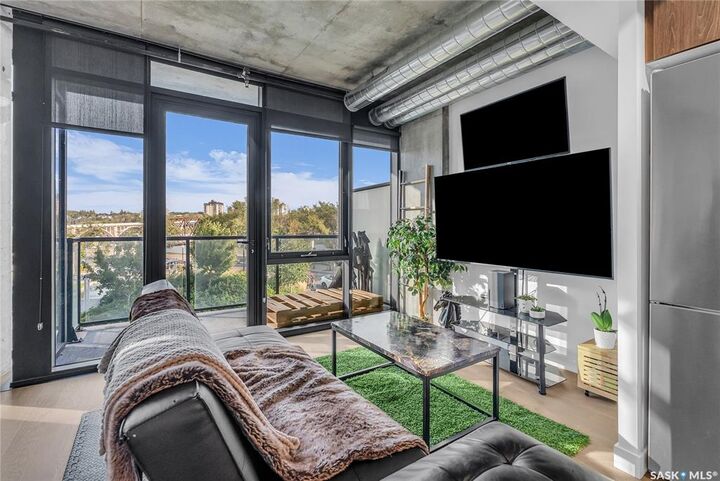 Property Photo: 490 2nd Avenue S 205 SK S7K 4H5
