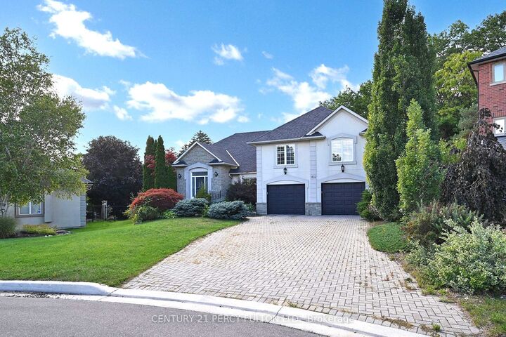 1832 Chesbro Court  Mississauga ON L5H 4H2 photo