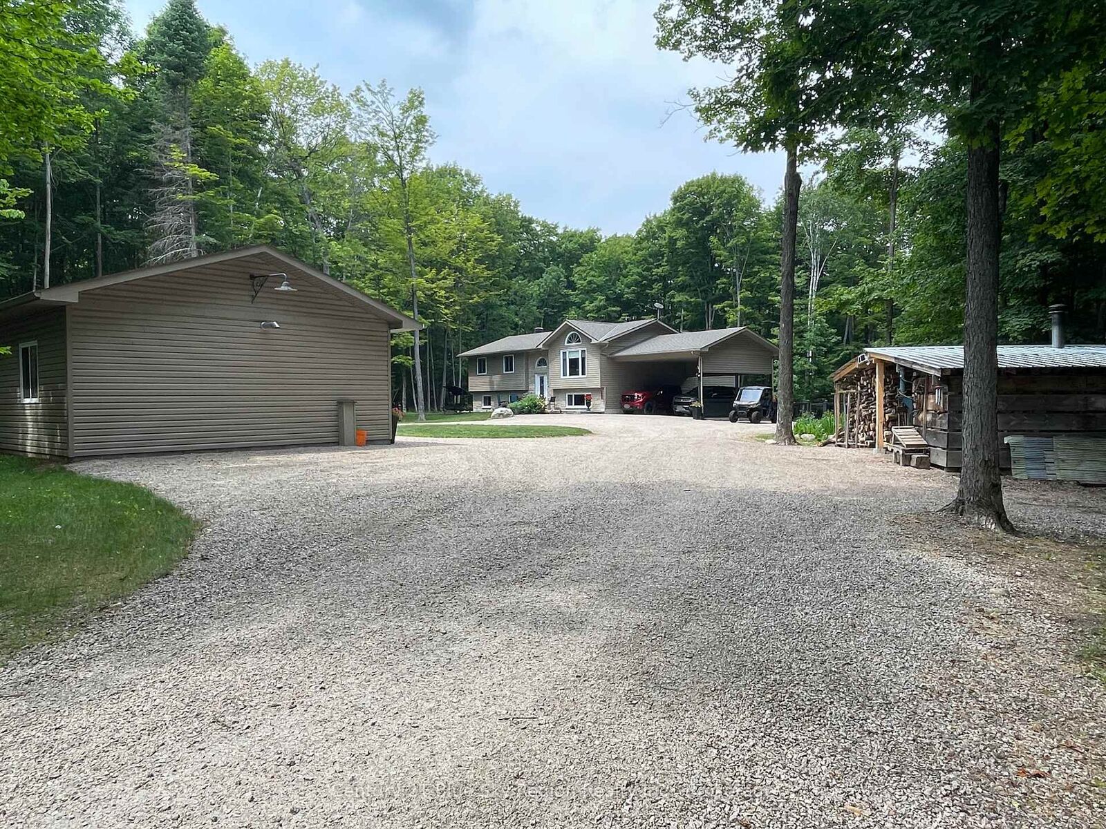 Photo de la propriété:  176 Ski Hill Road  ON P0H 1Z0 