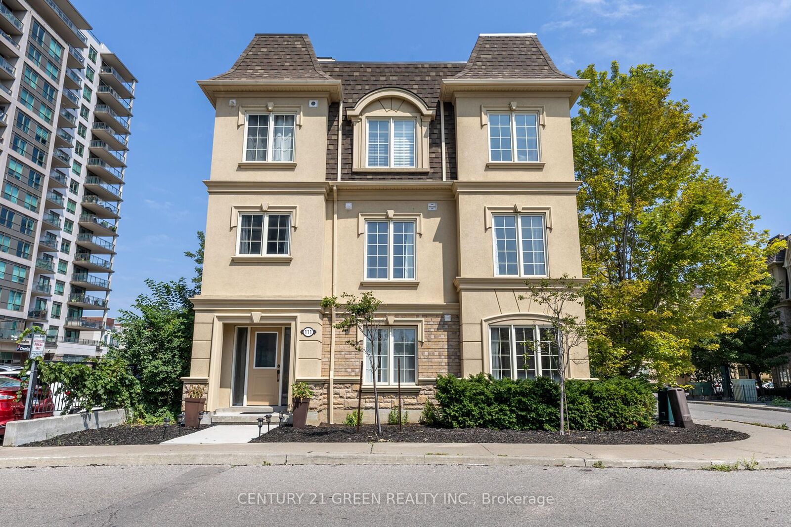 Photo de la propriété: 1250 St. Martins Drive 111 ON L1W 0A2
