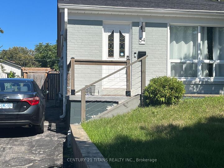 54 Newlands Avenue  Toronto ON M1L 1R9 photo