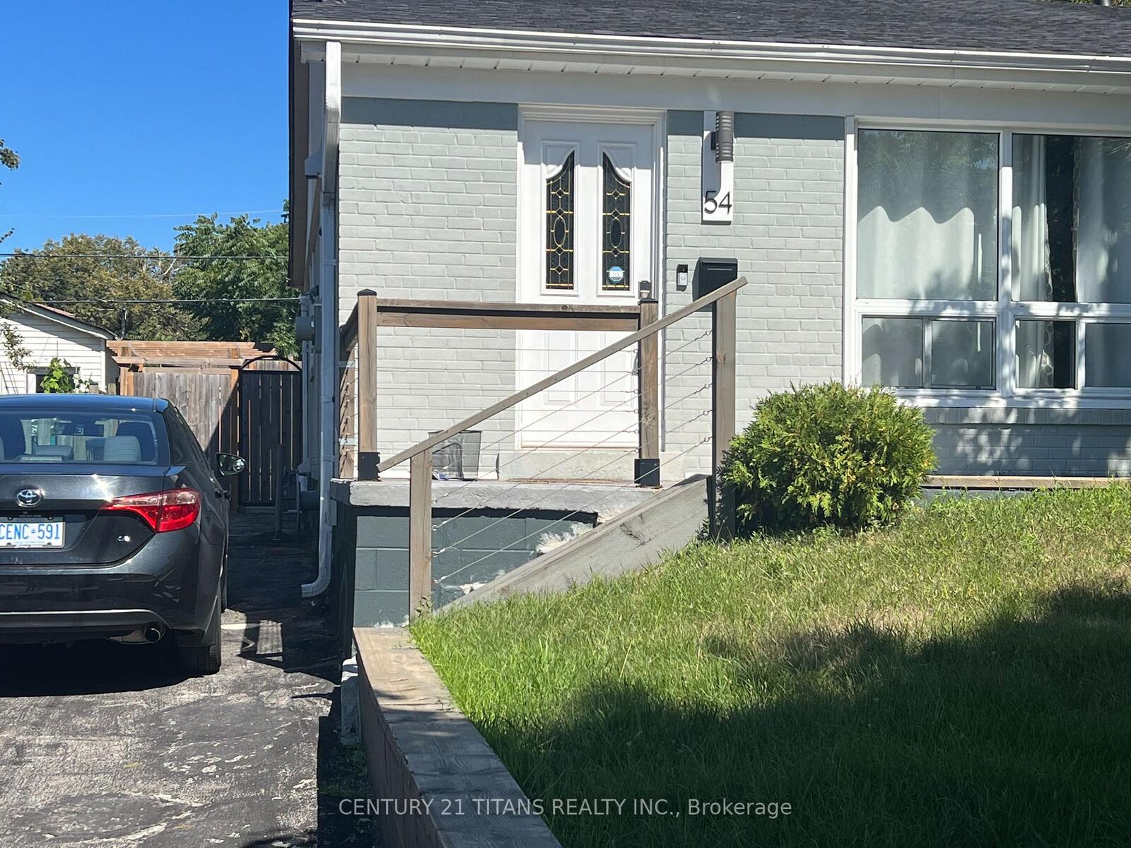 Property Photo: 54 Newlands Avenue ON M1L 1R9