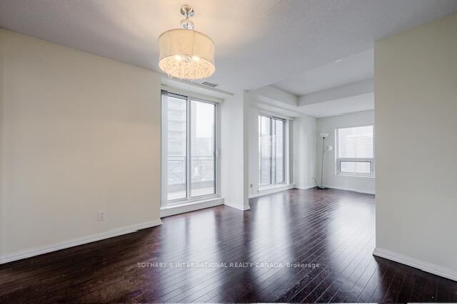 Property Photo: 35 Hayden Street 1217 ON M4Y 3C3