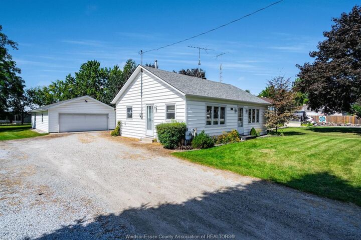 379 County Rd 34 West  Kingsville ON N8M 2X5 photo