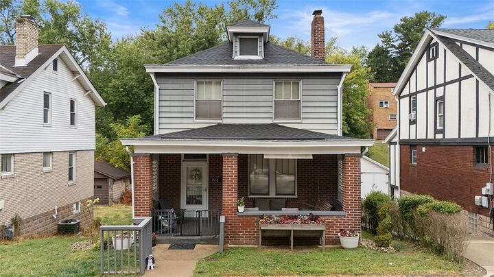 916 Baldwin St  Castle Shannon PA 15234 photo