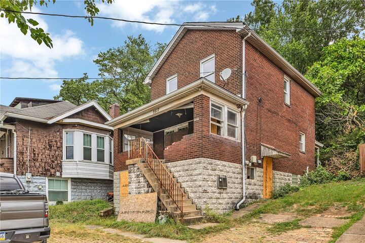 Property Photo:  2517 S Braddock Ave  PA 15218 