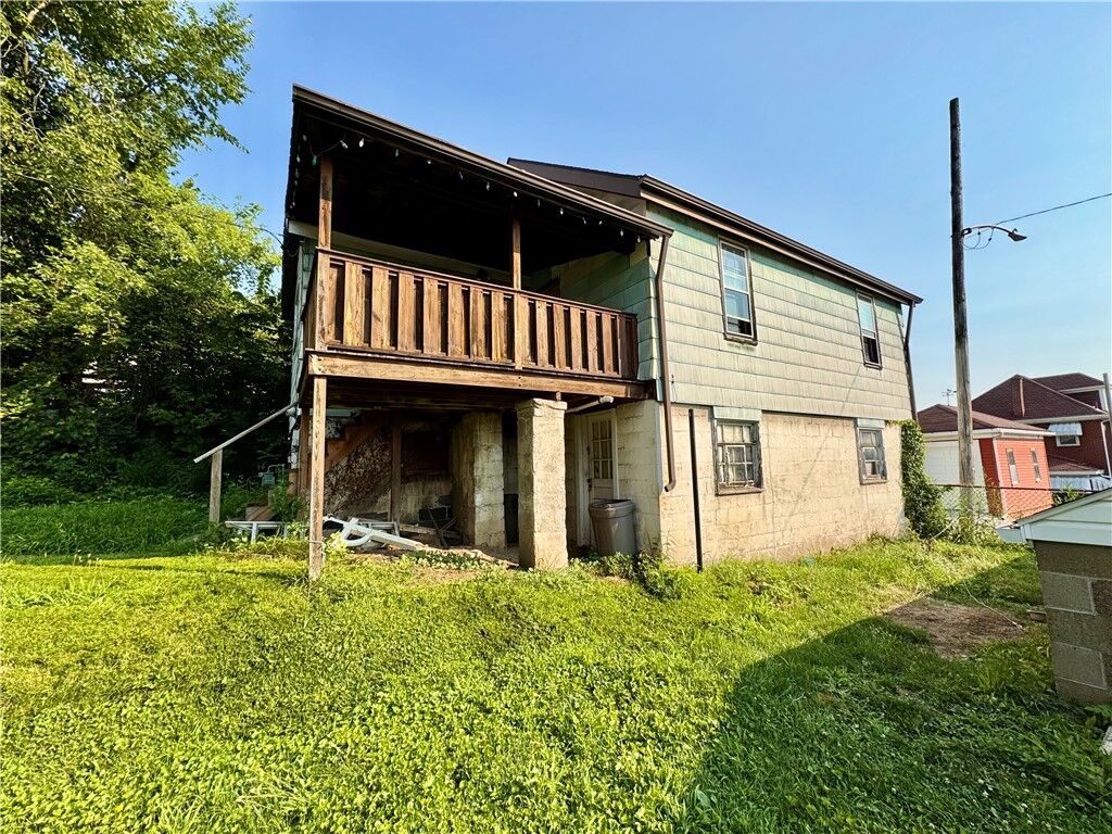 Property Photo: 508 N 8th St PA 15025