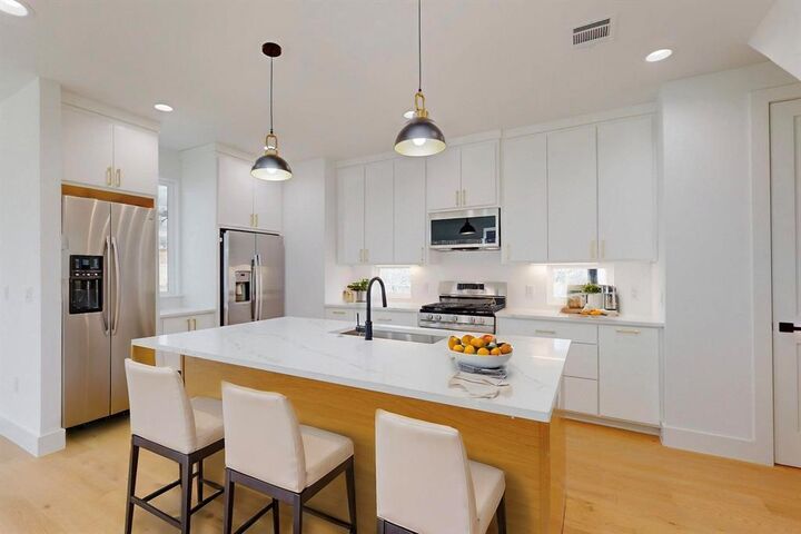 Property Photo: 4800 Prock Lane B TX 78721