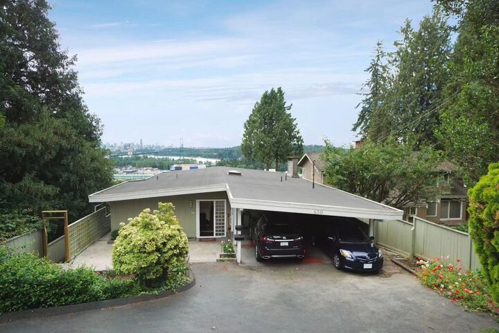 Property Photo: 850 Esquimalt Avenue BC V7T 1J8