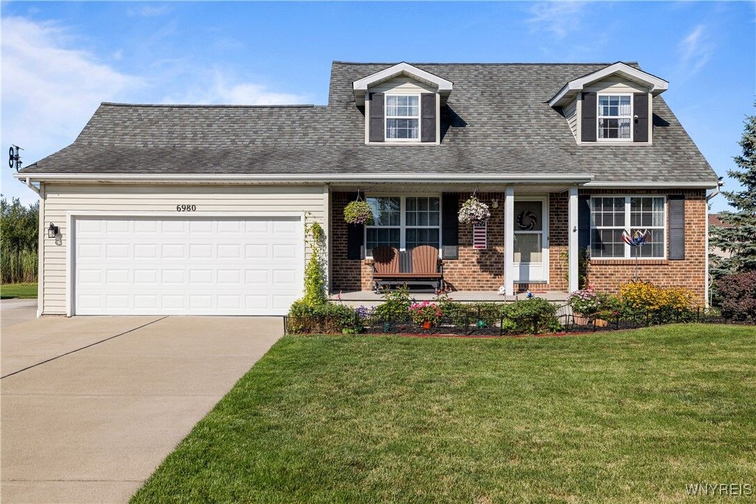 Property Photo:  6980 Rebecca Drive  NY 14304 