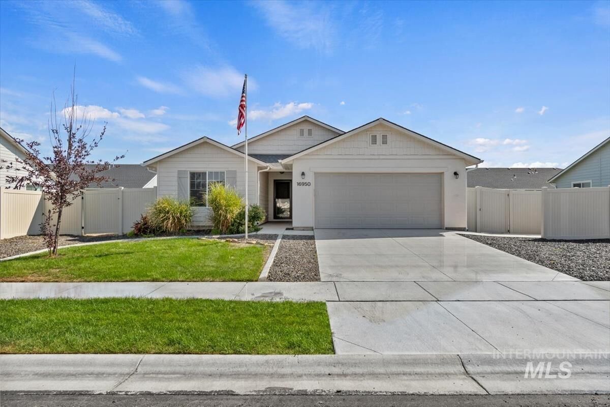 Property Photo: 16950 N Lowerfield Loop ID 83687