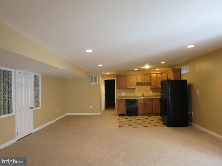 Property Photo:  8400 Hessian Hill Court  VA 20136 