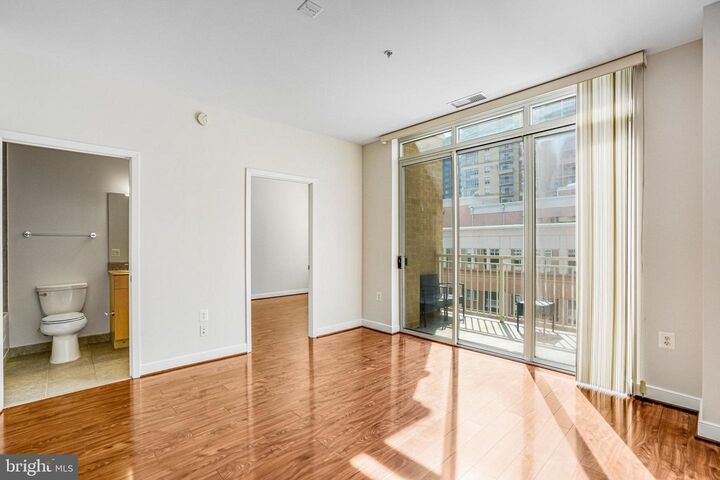 Property Photo: 820 N Pollard Street 915 VA 22203